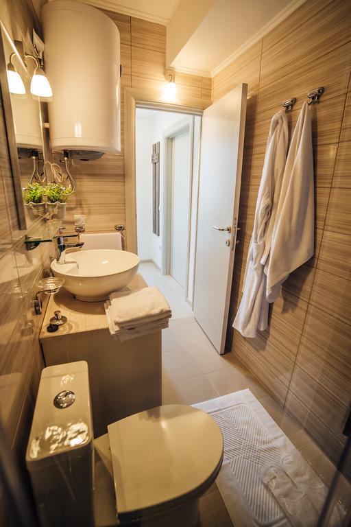 Apartments Harmonia Tivat Exterior foto