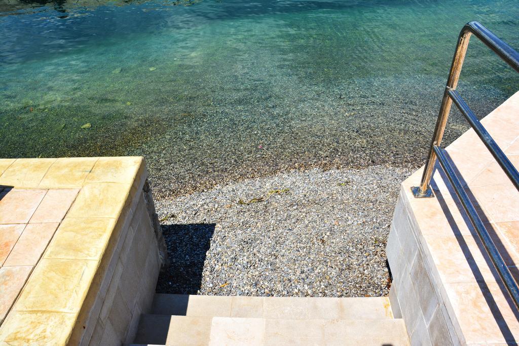 Apartments Harmonia Tivat Exterior foto