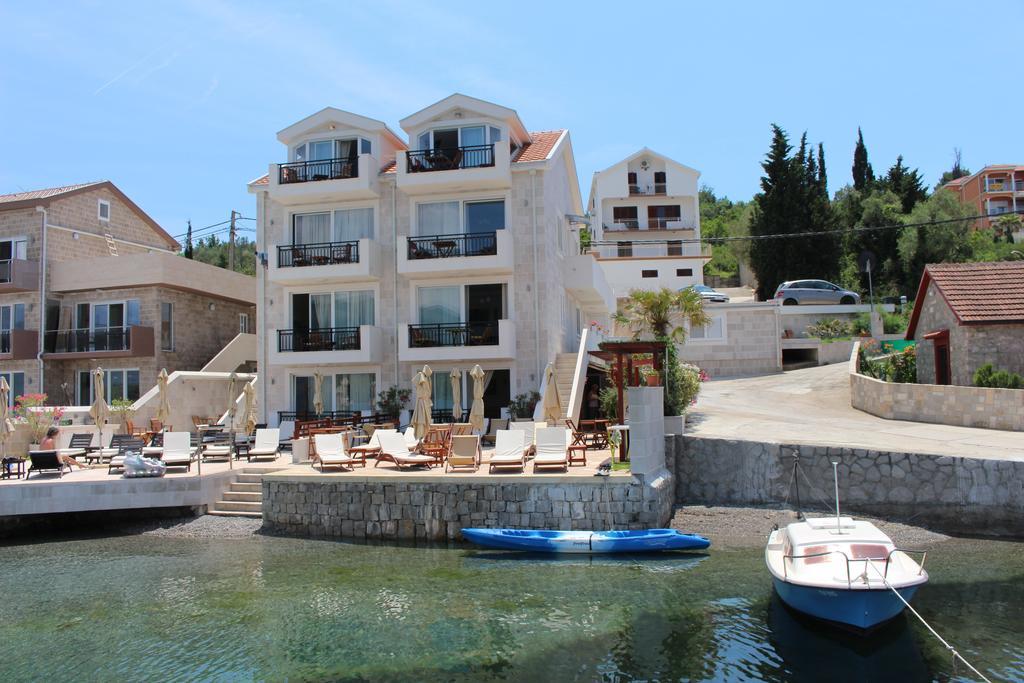 Apartments Harmonia Tivat Exterior foto